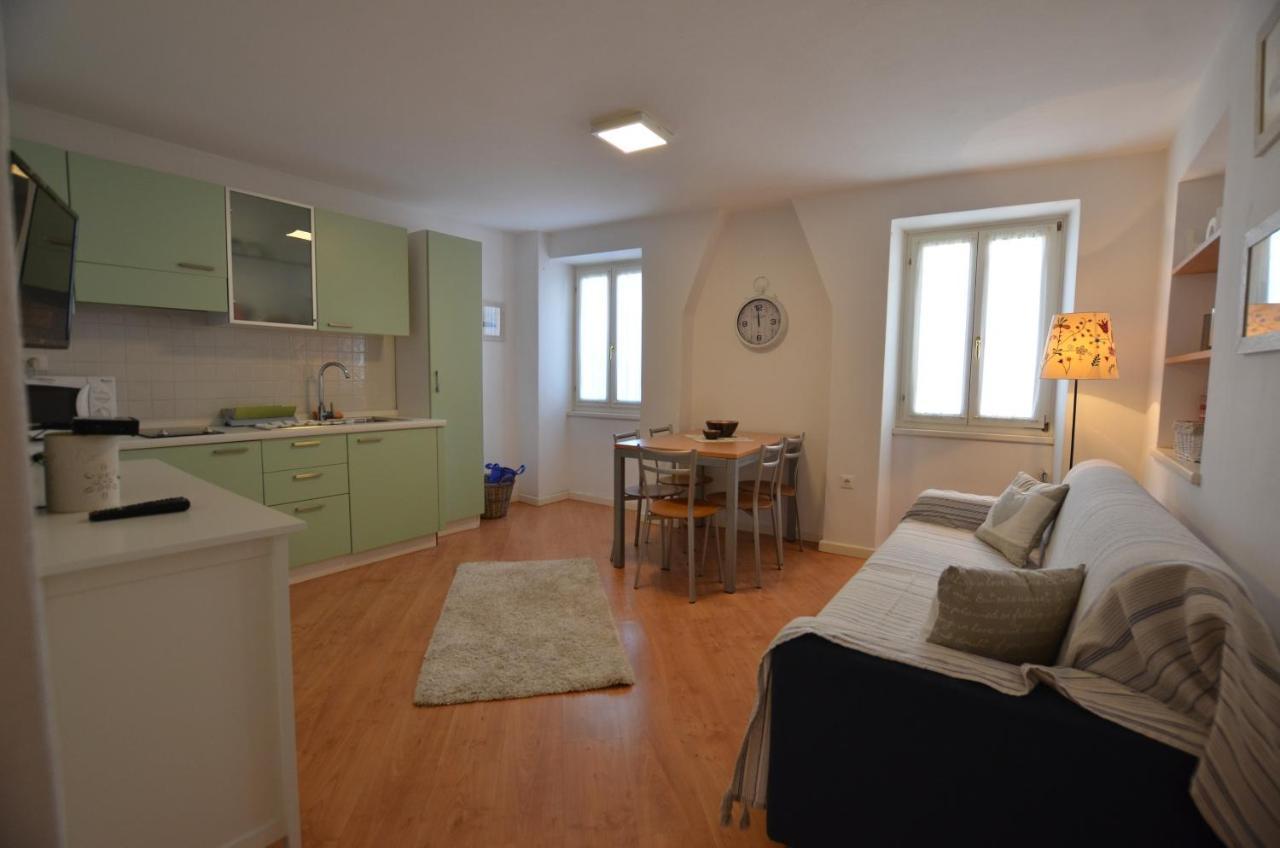 Stella 2 Sea View Apartment Rovinj Eksteriør billede